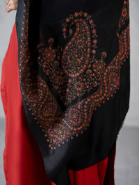 Toosh Wool Motif